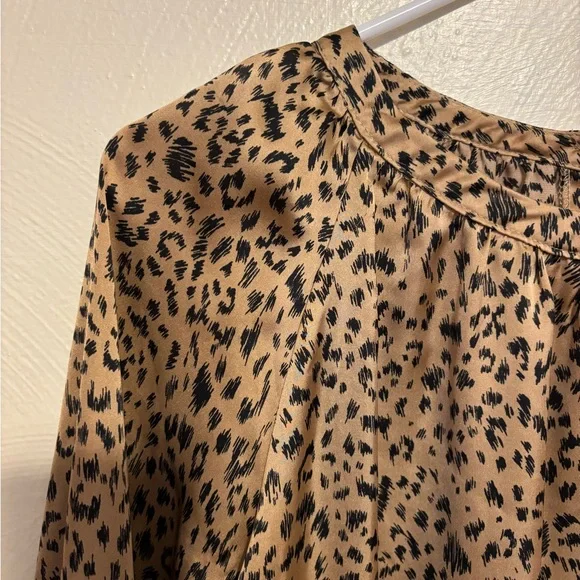 Eclair Abstract Animal Print Peplum Blouse Size Medium - Picture 6 of 8